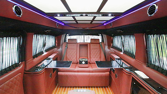 奔馳威霆紅懿版