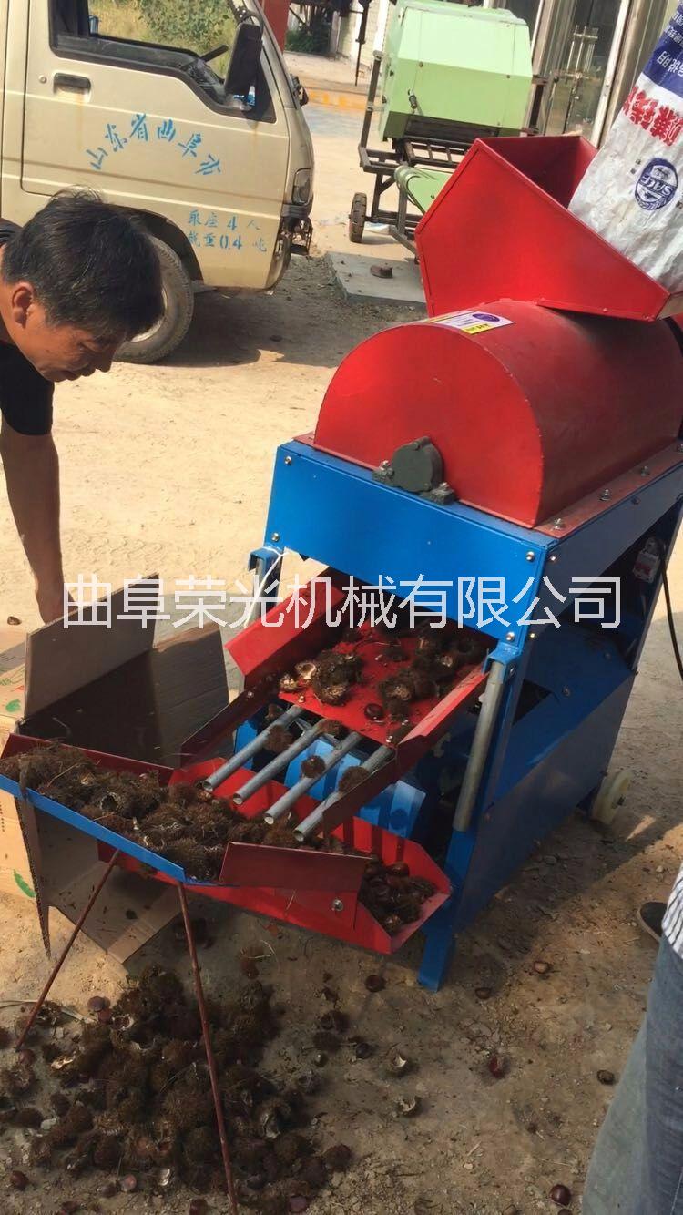 小型板栗脫殼機(jī) 優(yōu)質(zhì)板栗脫殼機(jī) 板栗脫蓬剝殼機(jī) 現(xiàn)貨供應(yīng)