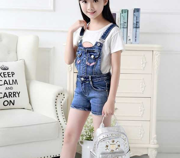 歐杰瑞特價童裝女童牛仔背帶短褲 牛仔背帶短褲供應(yīng)商 牛仔背帶短褲廠家 牛仔背帶短褲批發(fā)