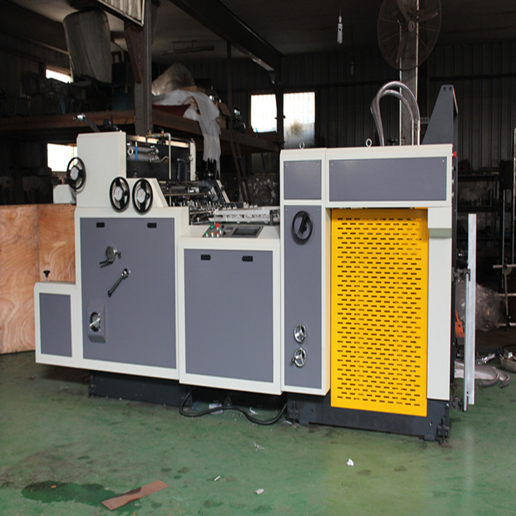 自動(dòng)開窗水性覆膜機(jī)