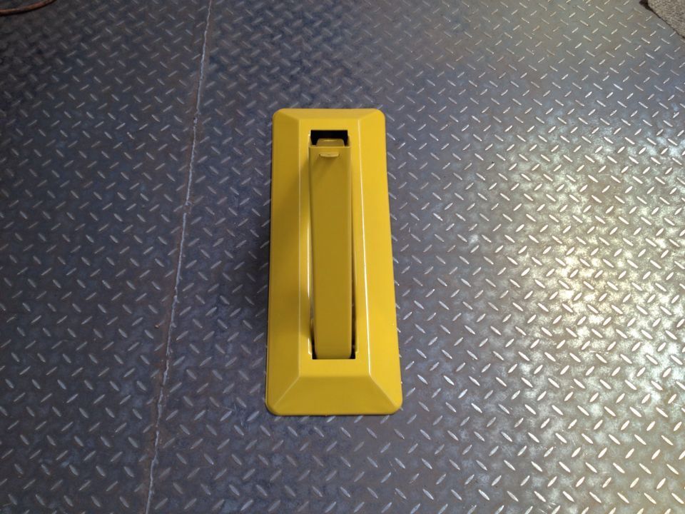 一體成型三角鎖