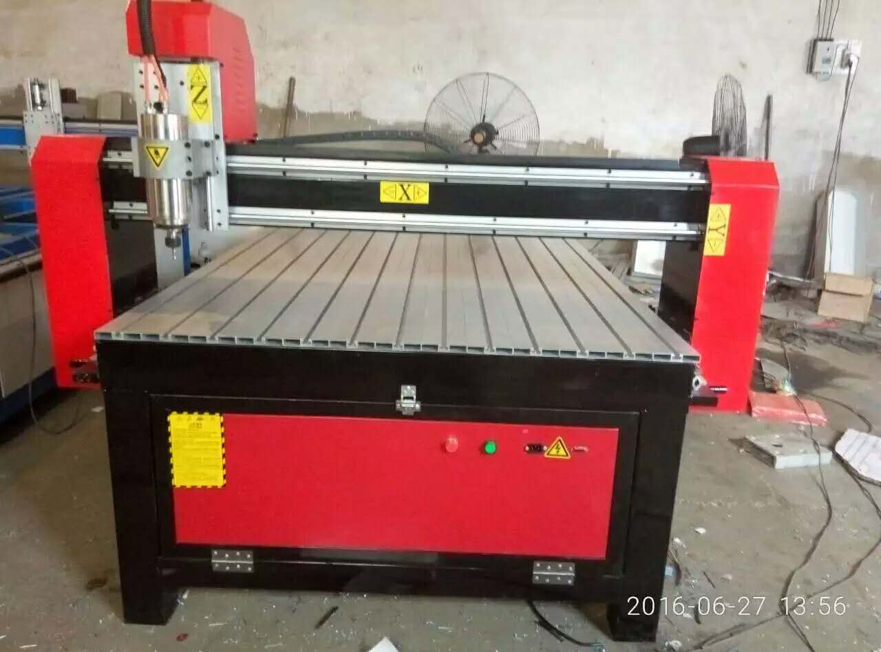 雕刻機(jī) 供應(yīng)石材雕刻機(jī) 廣告雕刻機(jī)報(bào)價(jià) 木工雕刻機(jī)廠(chǎng)家直銷(xiāo)