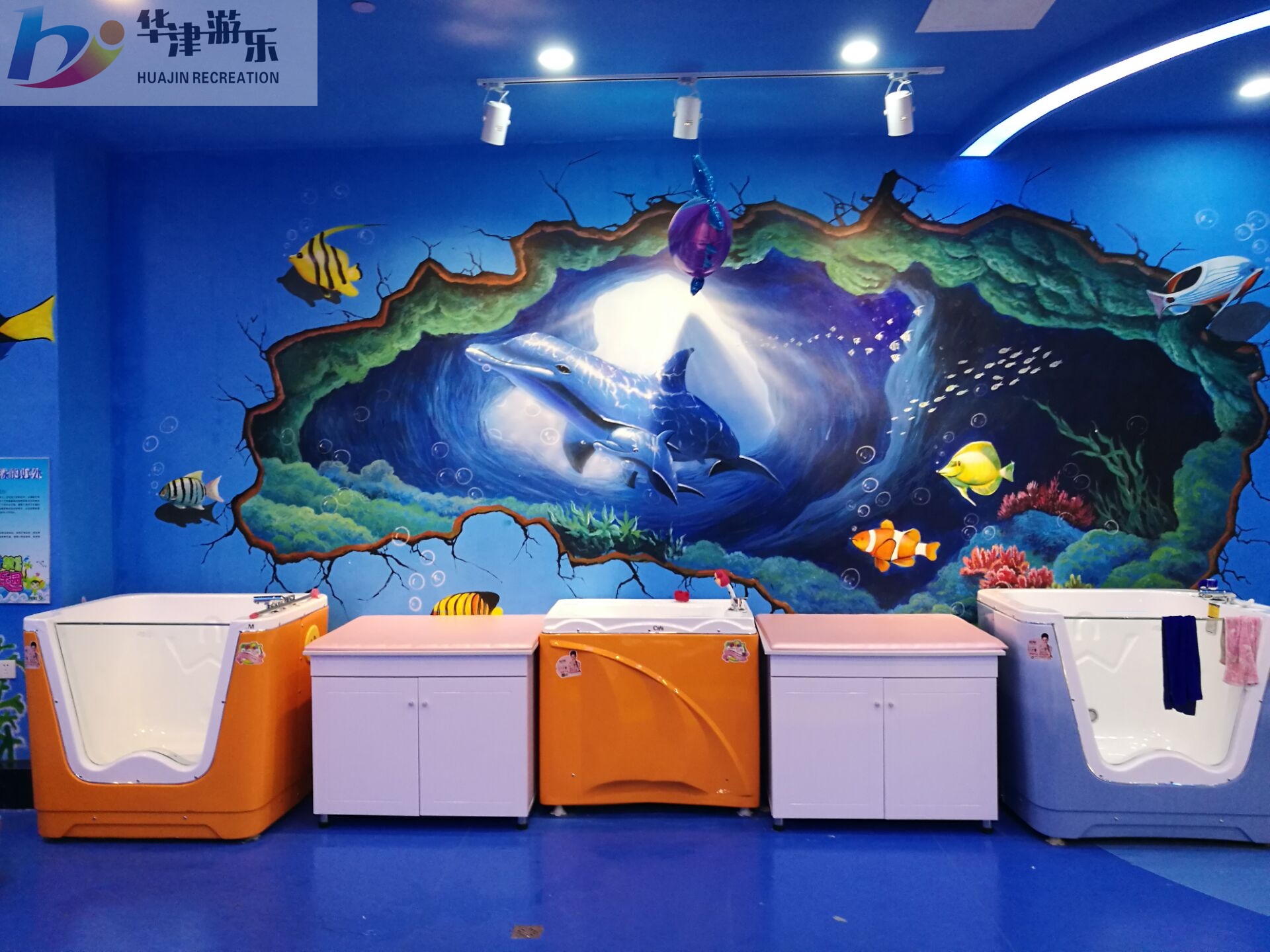 廠家直銷冬季恒溫水池保溫游泳池室內(nèi)水上樂園設備