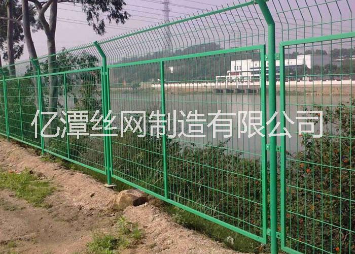 公路護欄網(wǎng) 公路護欄網(wǎng)直銷 公路護欄網(wǎng)廠家 公路護欄網(wǎng)價格