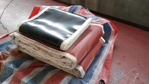 非金屬膨脹節(jié)蒙皮鋼絲網和玻璃絲那