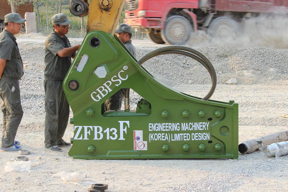 出售工兵 出售工兵鋼釬直徑164mm破碎錘