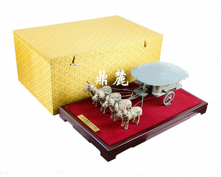 供應(yīng)陜西特色禮品秦始皇兵馬俑文物復(fù)制品銅車馬擺件 西安秦始皇兵馬俑銅車馬擺件