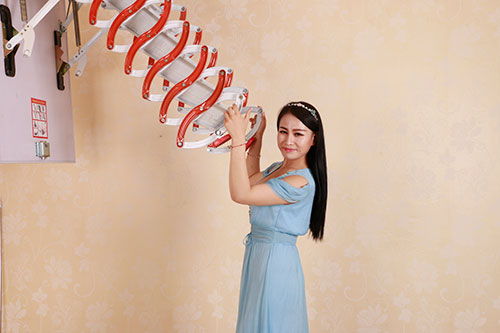 半自動(dòng)豪華伸縮樓梯批發(fā)網(wǎng)半自動(dòng)豪華伸縮樓梯直銷半自動(dòng)豪華款閣樓伸縮樓梯批發(fā)