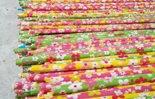 出售花色木桿拖把配件 廠家出售拖把掃 直銷(xiāo)把掃把配件