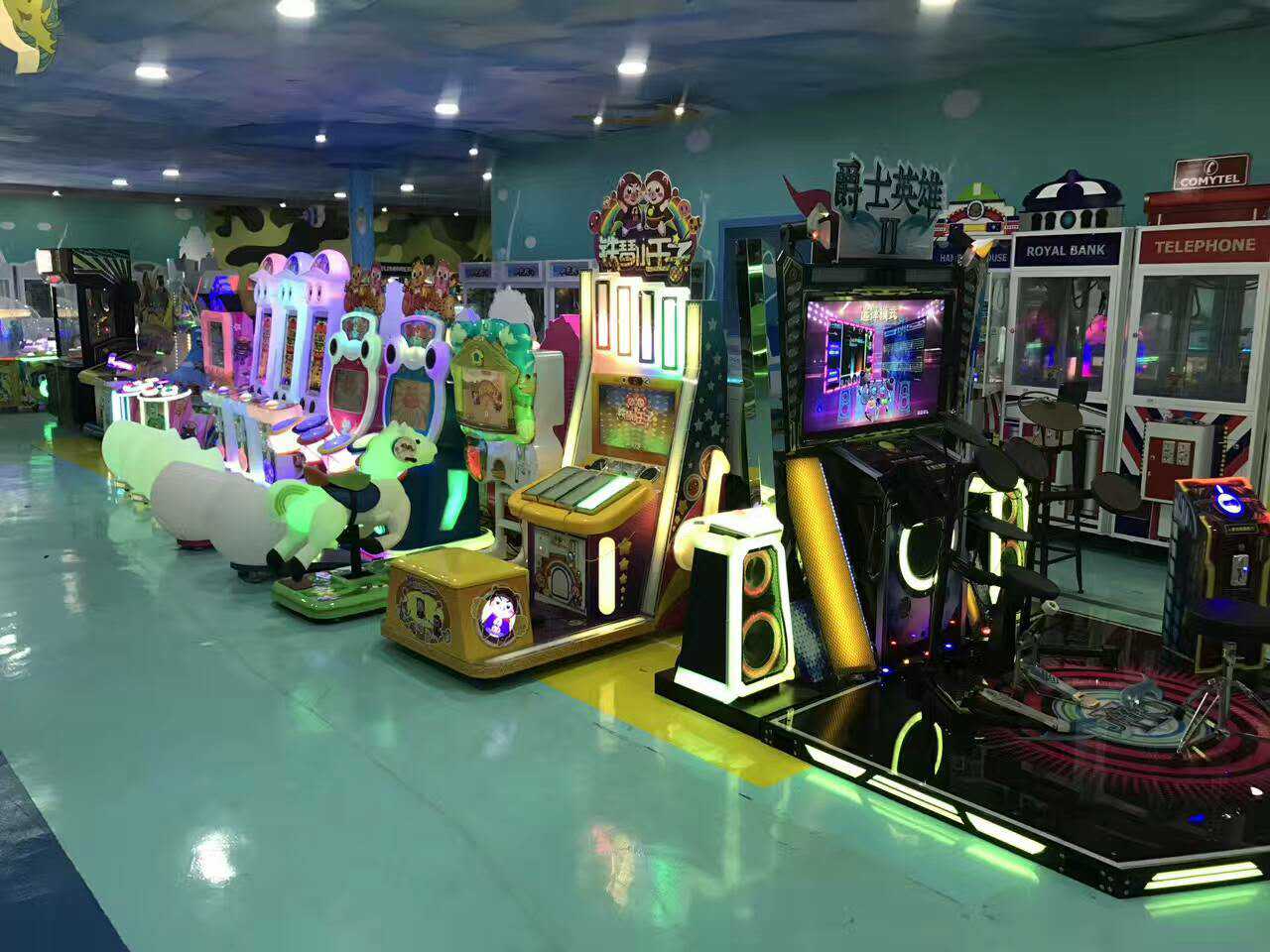 32寸高清環(huán)游 32LCD Ou