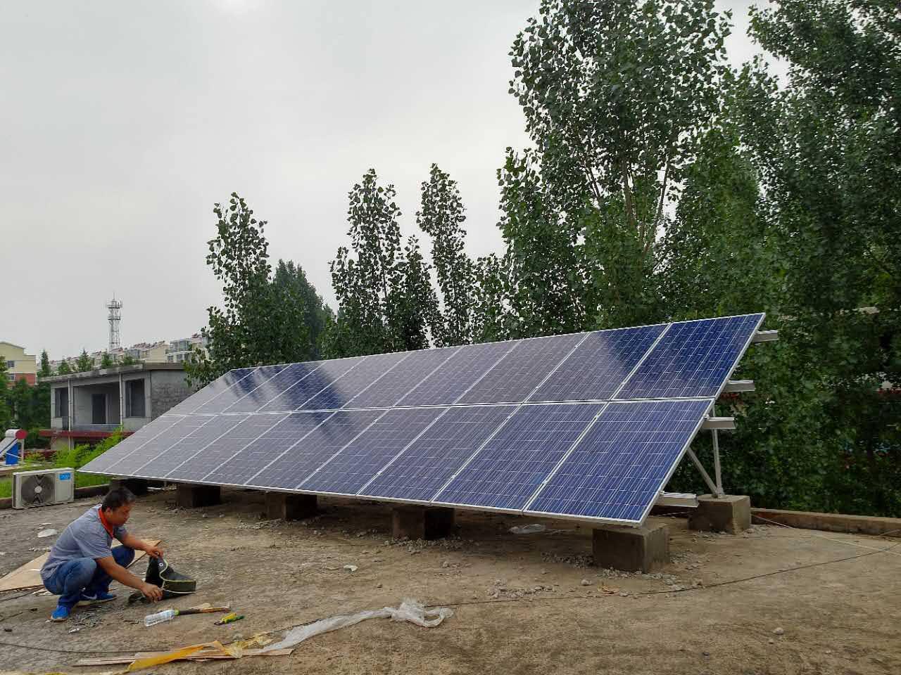 山東分布式光伏發(fā)電 *軍工企業(yè)航天機(jī)電太陽能光伏招商