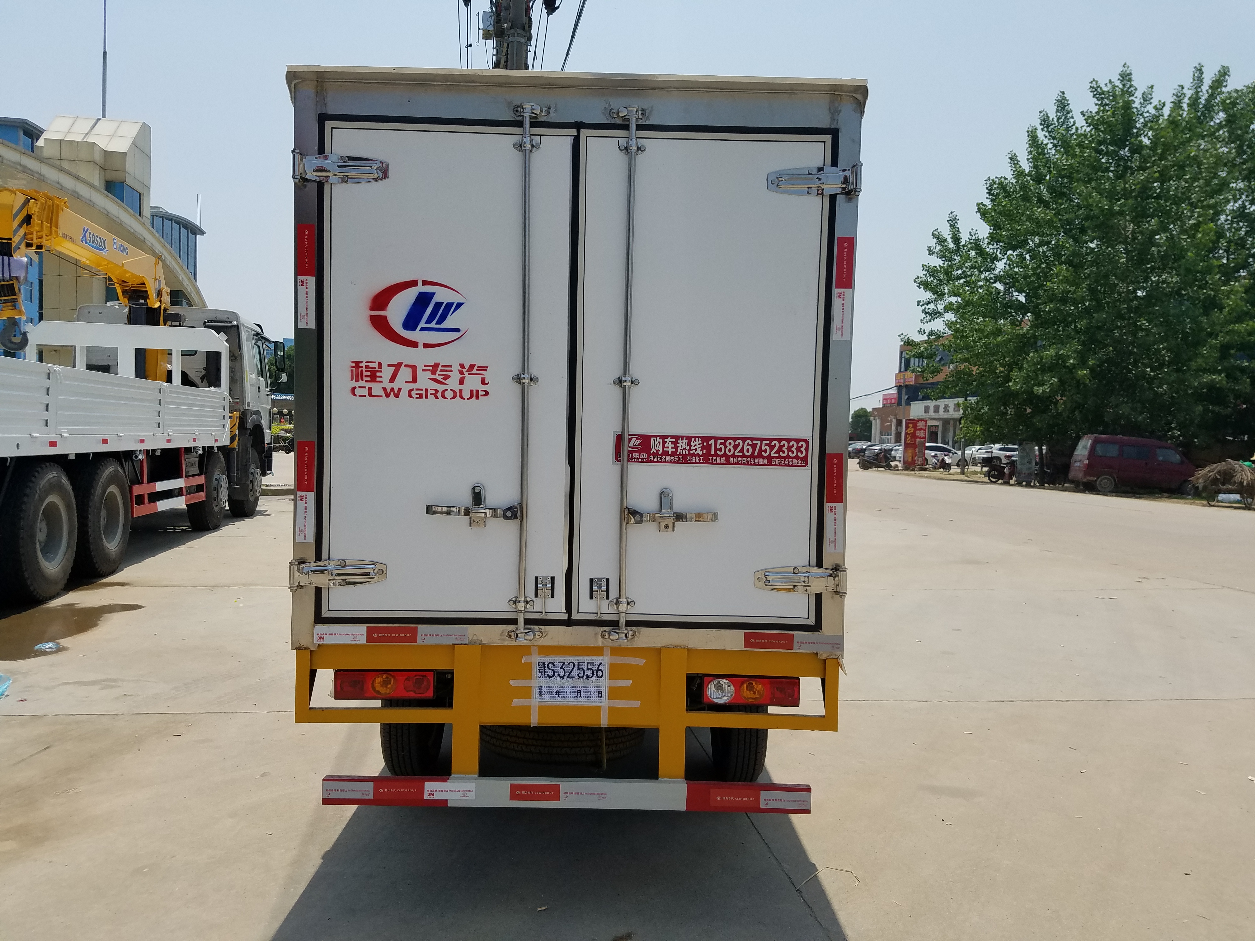 藍(lán)牌冷藏車廠家直銷海鮮運(yùn)輸冷藏車海鮮運(yùn)輸冷藏車4米2冷藏車價(jià)格 藍(lán)牌冷藏車價(jià)格生產(chǎn)廠家