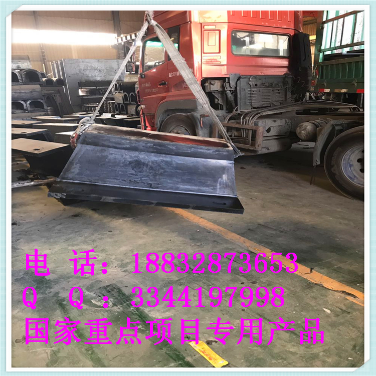 江蘇省蘇州市廠家供應橡膠護舷 D型護舷 碼頭護舷 船用護舷真正的生產廠家