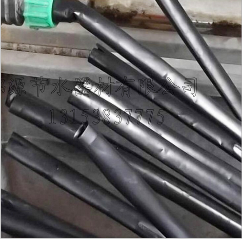 內(nèi)鑲式貼片滴灌帶 pe滴灌管 貼片式滴灌帶管圓貼片式滴灌帶供應(yīng)商