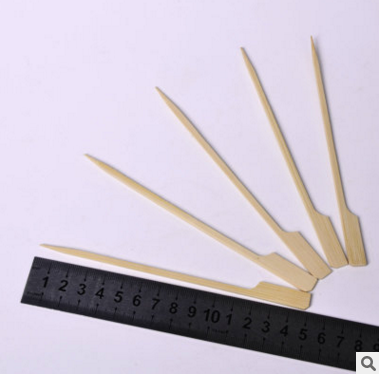 廠家加工 15cm一次性烤肉竹簽 野外燒烤竹簽竹串 圓竹簽竹串批發(fā)