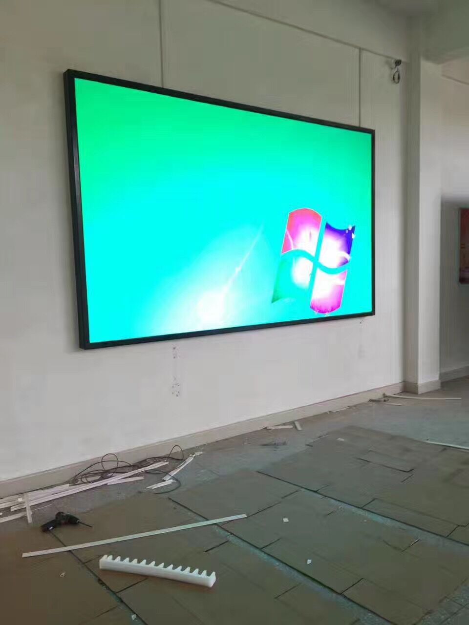 南寧室內(nèi)全彩LED顯示屏 南寧室內(nèi)LED顯示屏 供應(yīng)南寧室內(nèi)LED電子屏