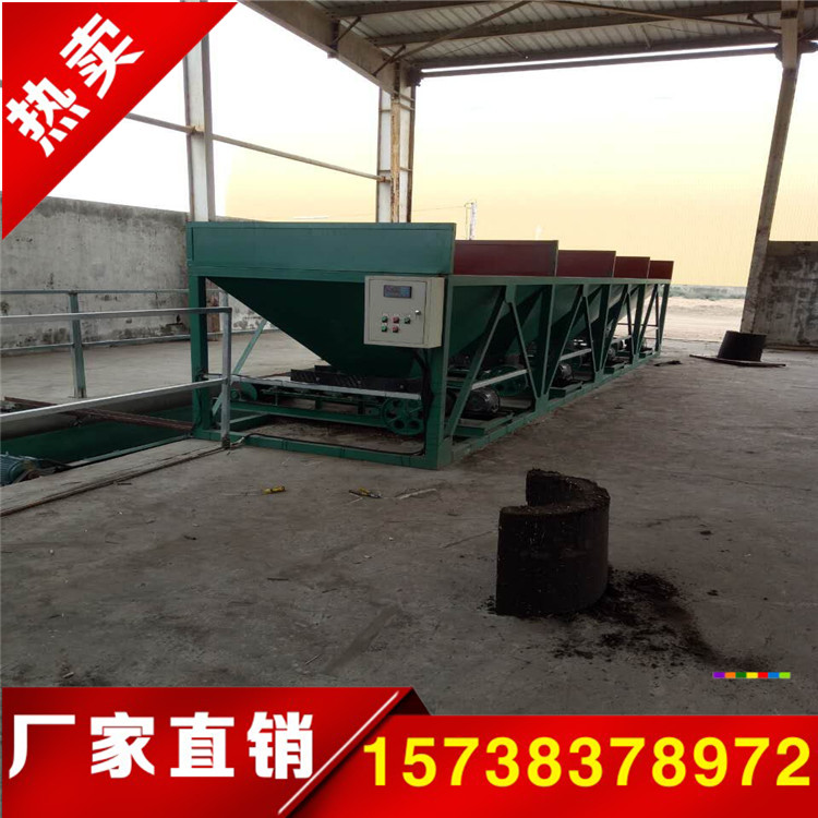 新型有機(jī)肥生產(chǎn)線、高壓成型壓塊機(jī)--沙漠中開發(fā)綠洲、種植植被設(shè)備