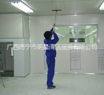 廣西專業(yè)地板保潔公司南寧地板保潔多少錢南寧地板保潔怎么收費(fèi)