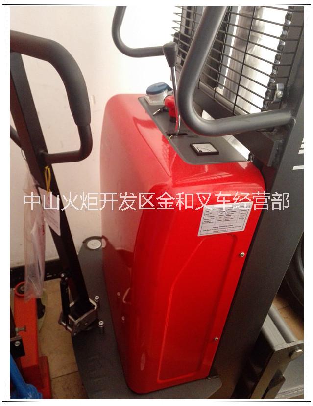 SPN15半電動堆高車