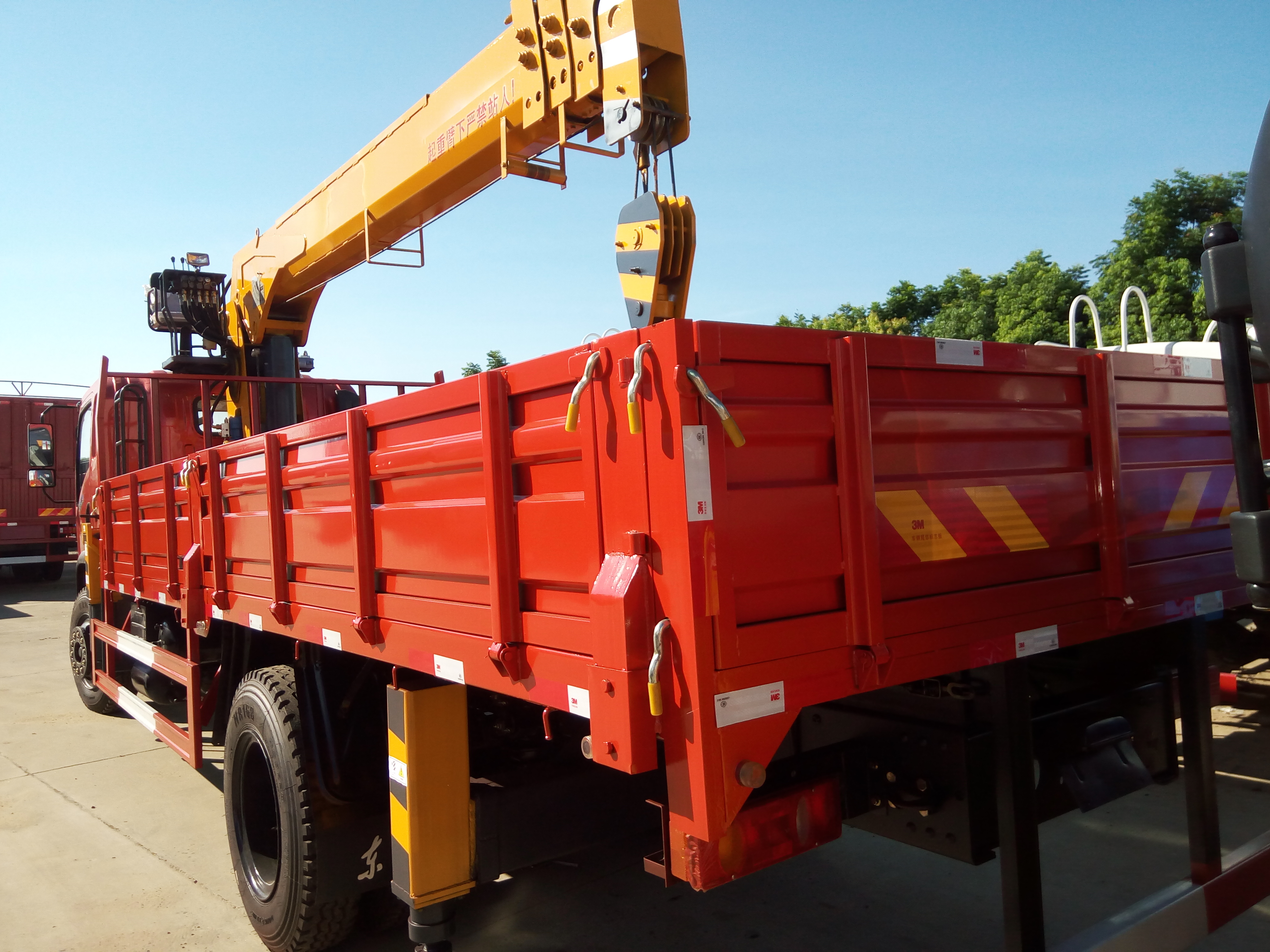哪里的隨車吊價格便宜 哪里的隨車吊價格便宜，吊機配件 哪里的隨車吊價格便宜，配件出售