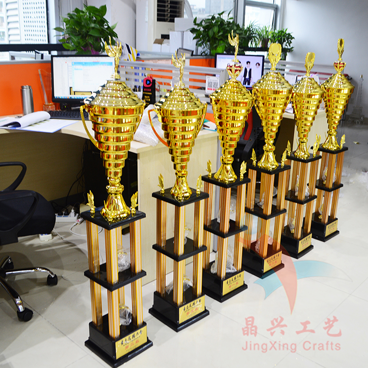 特大號(hào)金屬獎(jiǎng)杯 高一米的金屬獎(jiǎng)杯 劃船比賽獎(jiǎng)杯 獎(jiǎng)杯紀(jì)念品 紀(jì)念杯