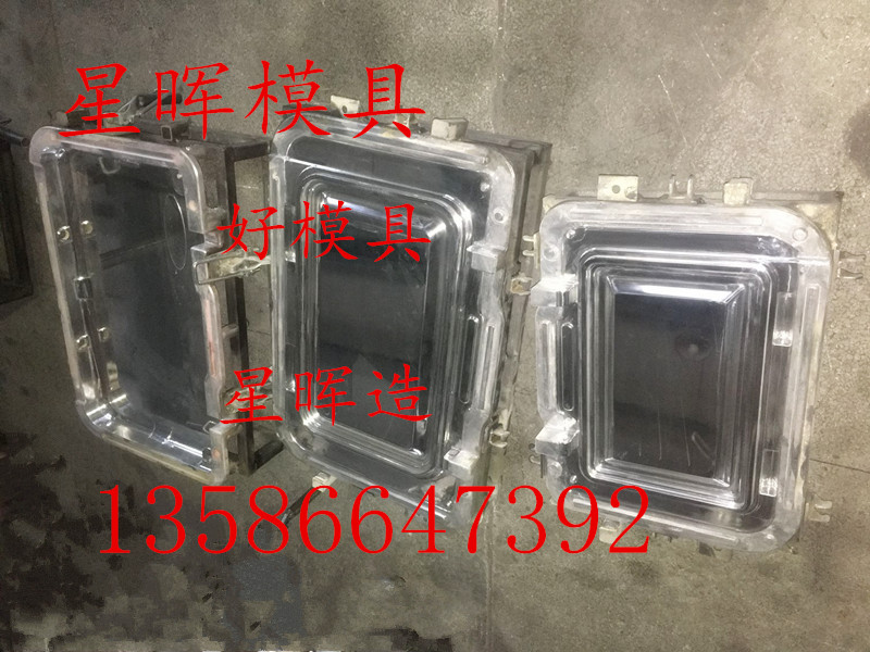 山東滾塑模具_(dá)威海滾塑模具廠家