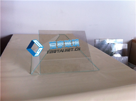 黑龍江半透半反光學(xué)全息玻璃 270度幻影成像玻璃 手機(jī)投影玻璃批發(fā)360度金字塔玻璃定制加工