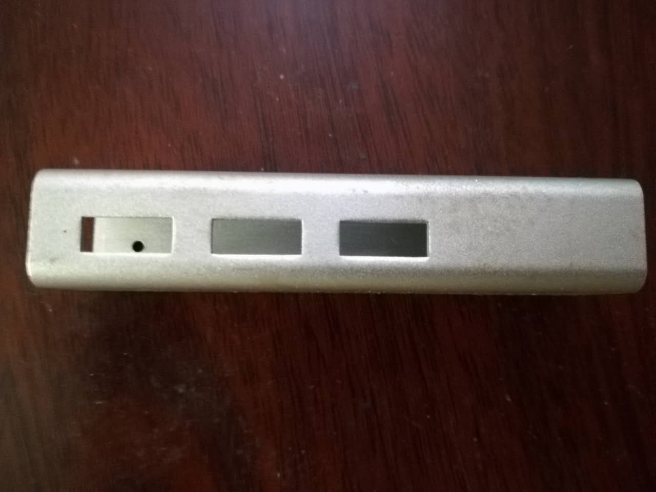 充電寶外殼