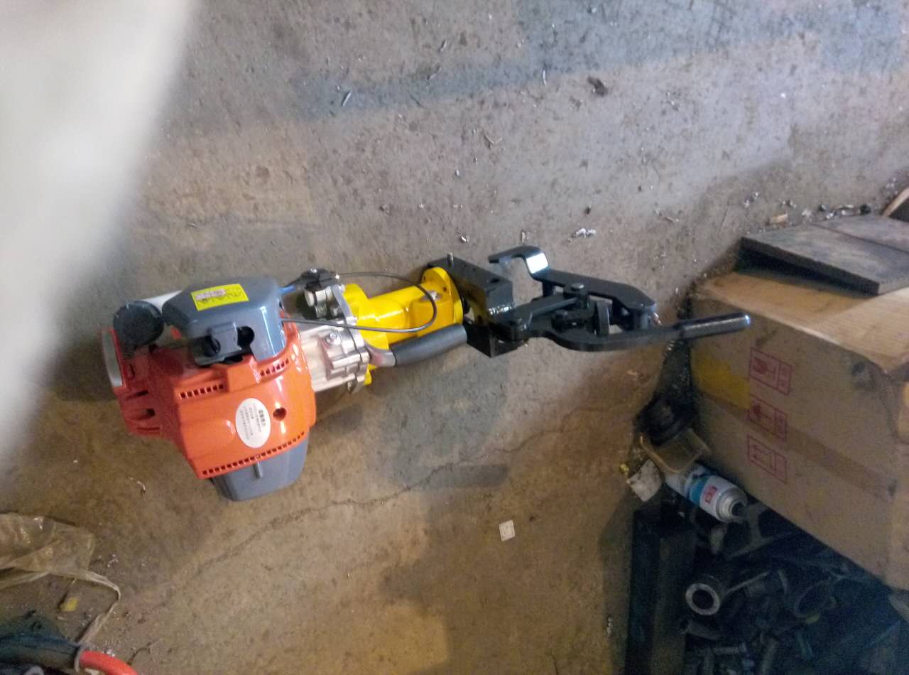 內(nèi)燃鋼軌鉆孔機,內(nèi)燃鋼軌鉆孔機廠