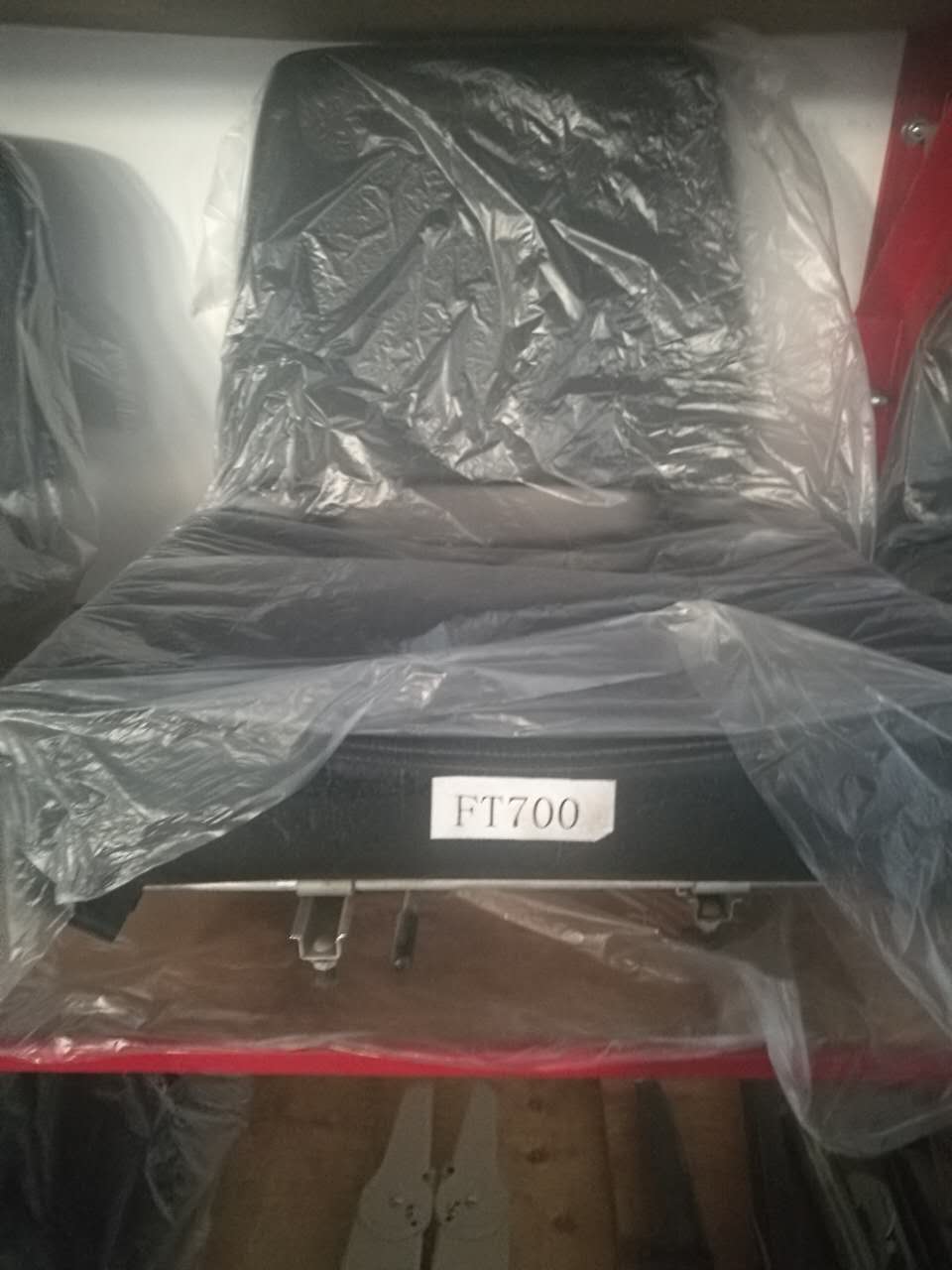 汽車(chē)車(chē)座批發(fā)銷(xiāo)售