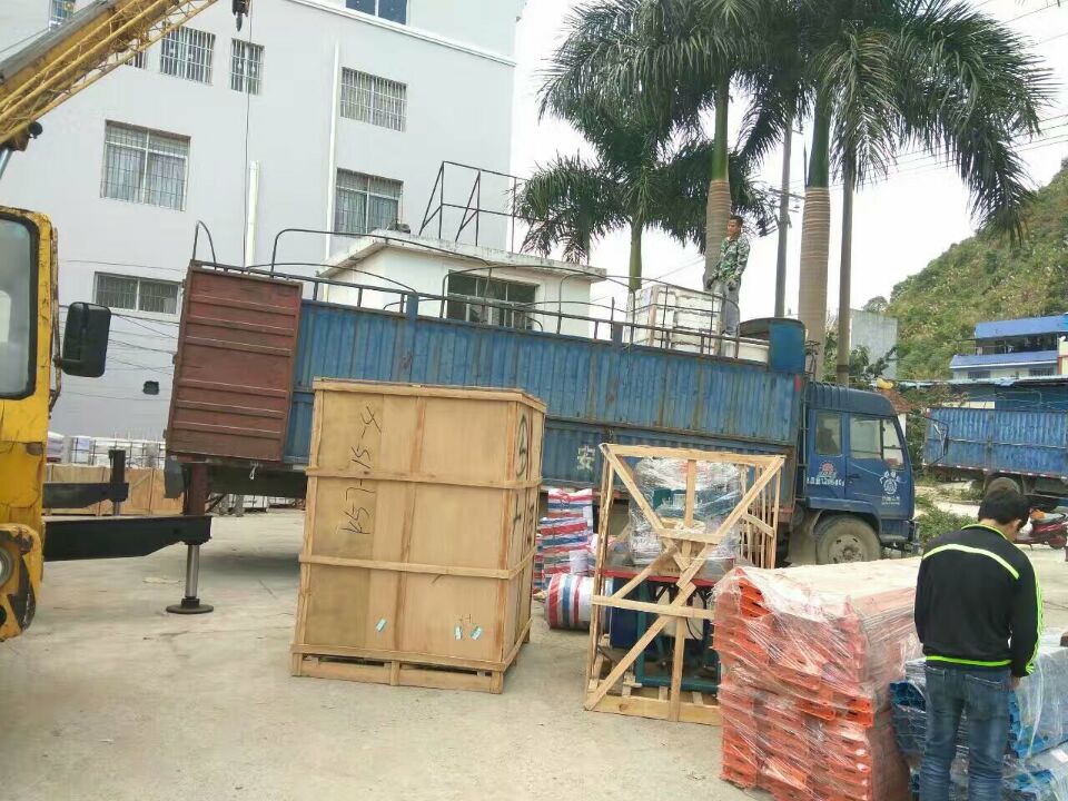 廣西發(fā)貨到越南河內(nèi)，芽莊，峴港，胡志明，廣西到越南物流專(zhuān)線(xiàn)