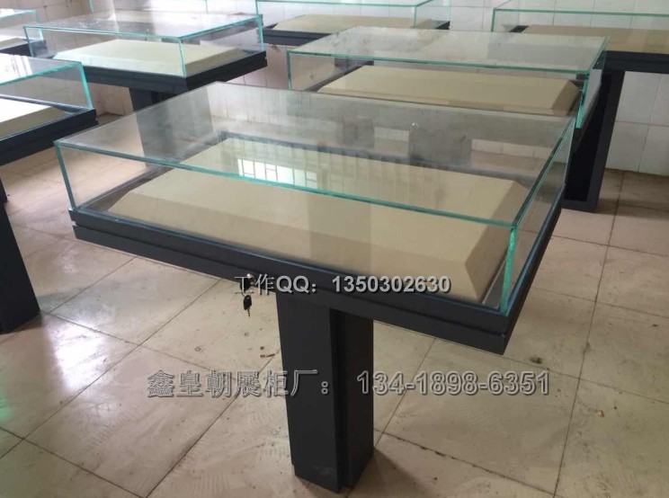 深圳博物館展柜定做，深圳收藏品展柜制作工廠，可做遙控平移門博物館展柜