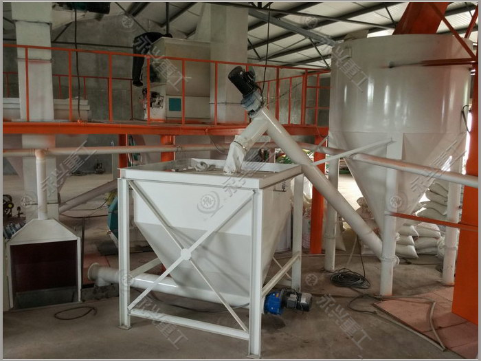 鄭州廠家專業(yè)生產(chǎn)全自動飼料成套設(shè)備飼料加工攪拌 全自動飼料成套設(shè)備飼料加工生產(chǎn)線飼料粉碎攪拌設(shè)備時產(chǎn)8-10噸飼料生產(chǎn)線