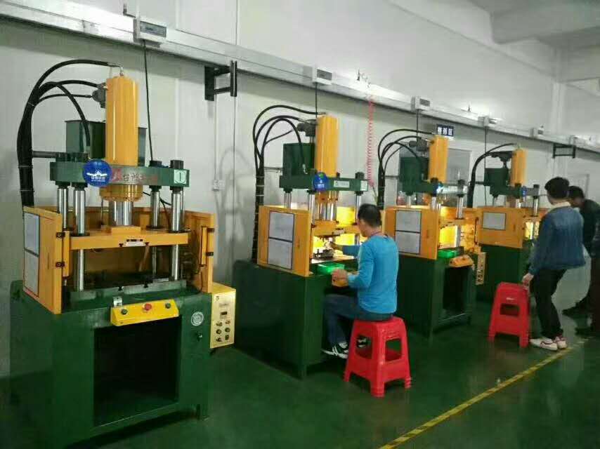 油壓切邊機，五金壓鑄件切邊機 油壓機，IMD熱壓成型機，伺服全自動油壓機，四柱三板油壓機 深圳油壓機