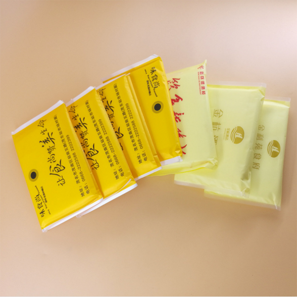 荷包紙巾定制 一次性餐巾紙定做logo 廣東東莞廠家直銷(xiāo)廣告錢(qián)夾紙巾定做