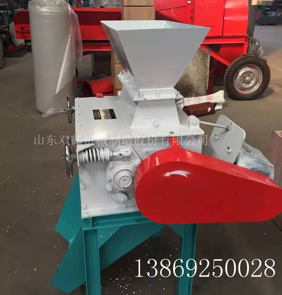 飼料破碎機 玉米碎粒機 山東廠家銷售 飼料破碎設(shè)備 對輥破碎機