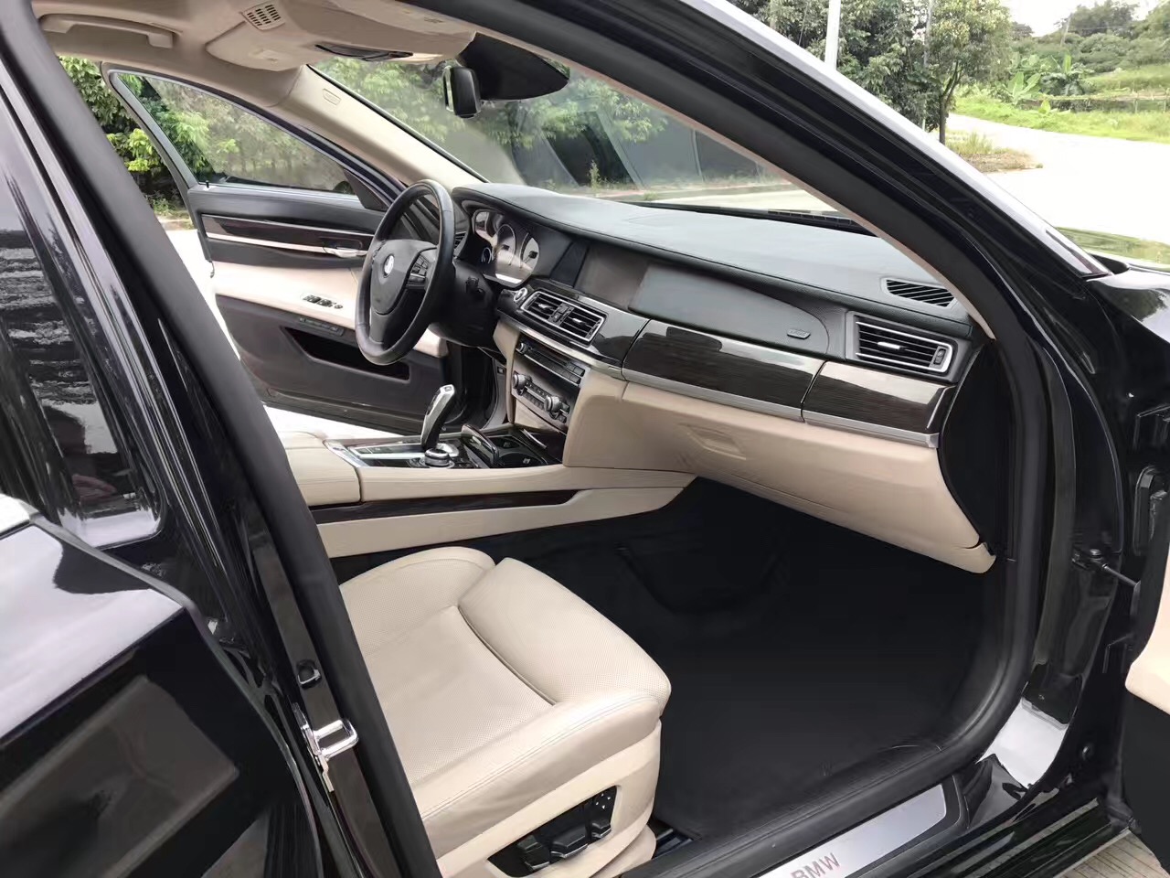黃江進口車：12寶馬750Li
