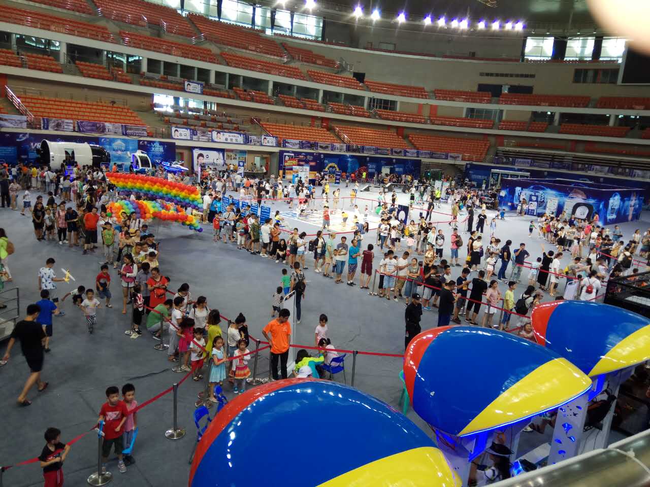 《40多款VR設(shè)備出租》滿足你各種活動(dòng)需求！讓你活動(dòng)人氣翻翻！