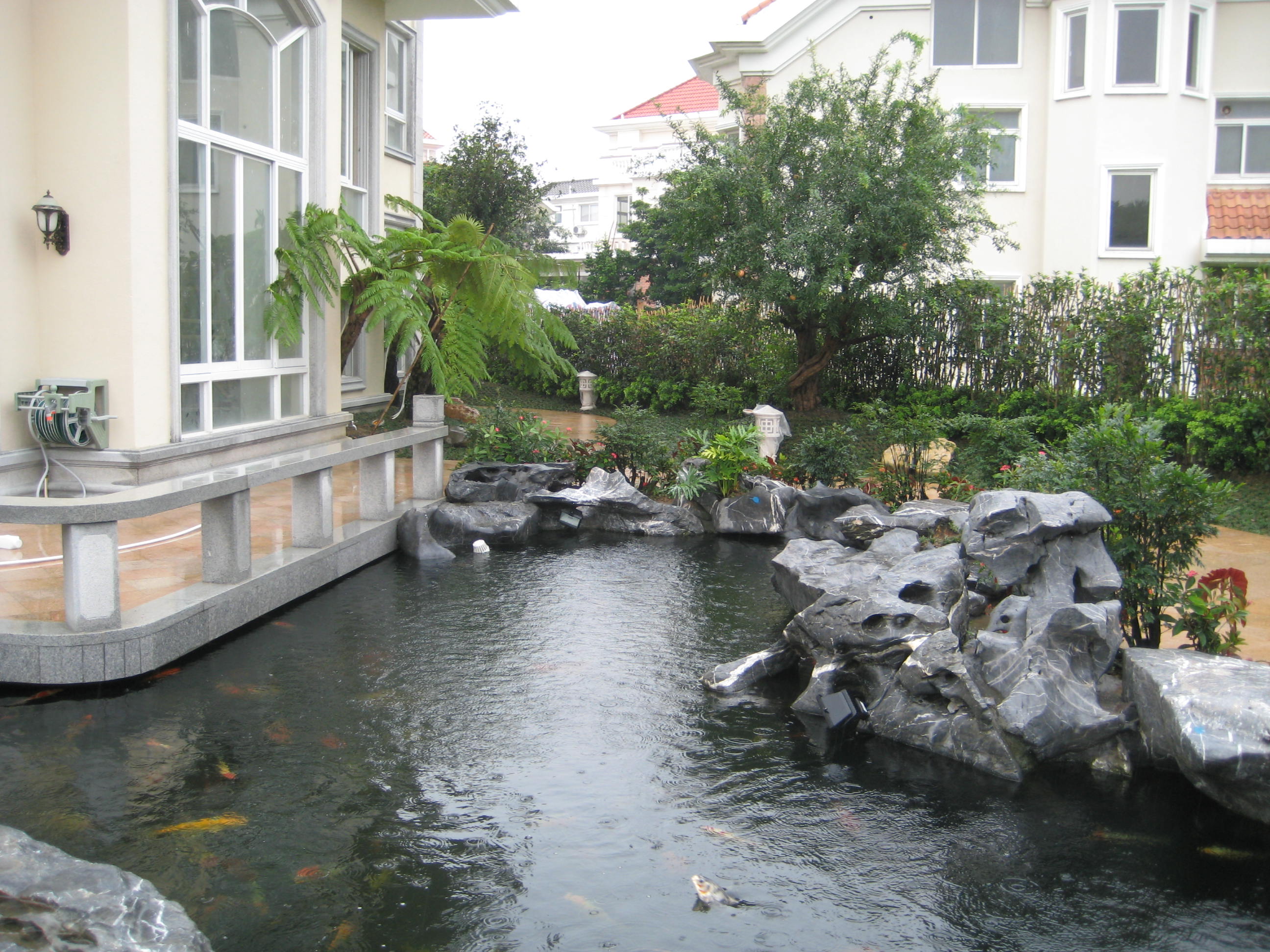 湘潭魚池假山制作