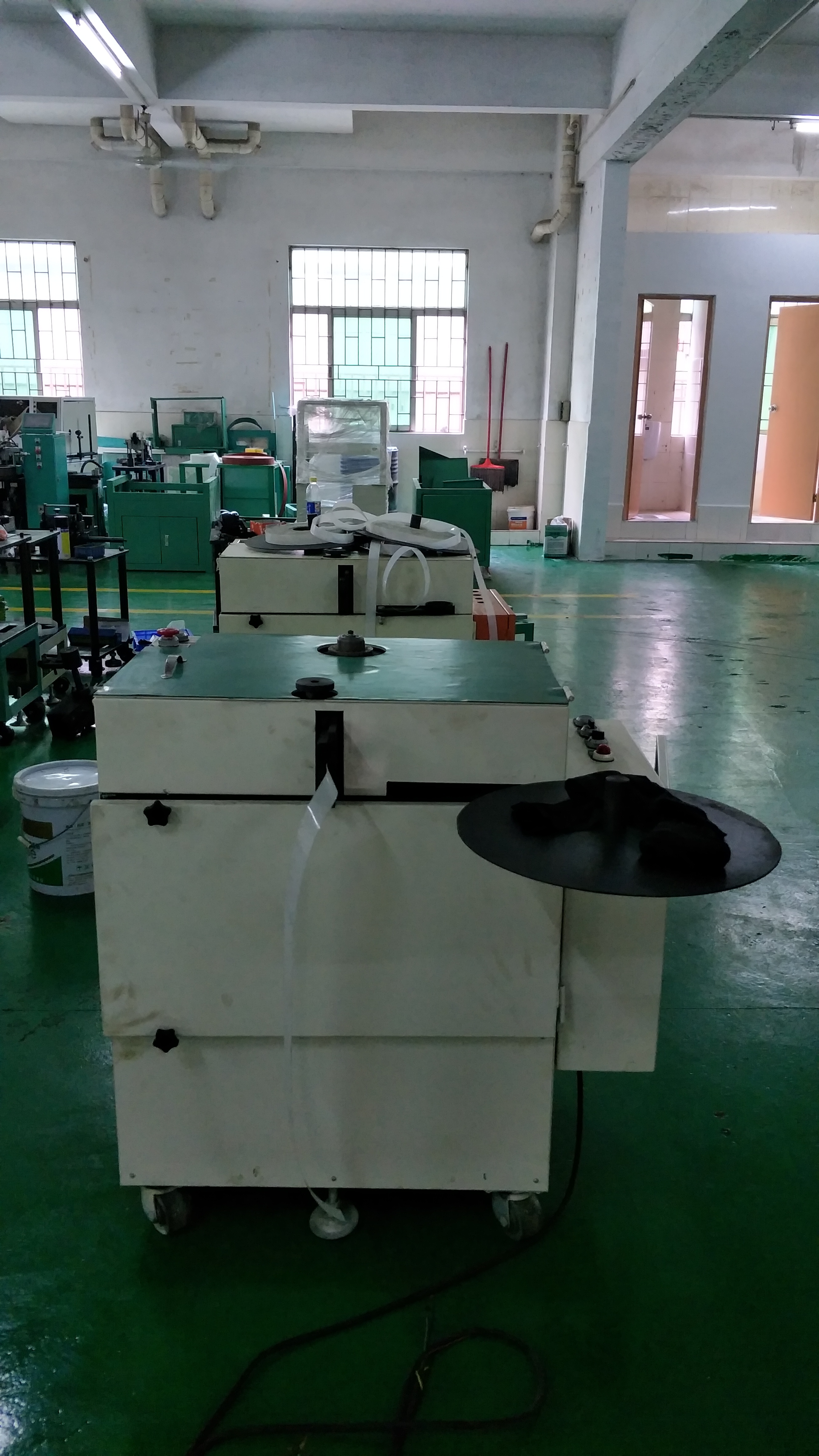 槽電動(dòng)車(chē)定子絕緣紙自動(dòng)插紙機(jī) 槽紙機(jī)電動(dòng)車(chē)定子絕緣紙自動(dòng)插紙機(jī)