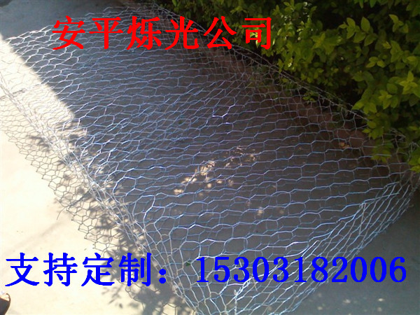 雙隔板雷諾護(hù)墊 鍍高爾凡雷諾護(hù)坡