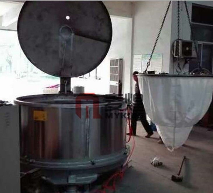 三足式過濾離心機(jī)