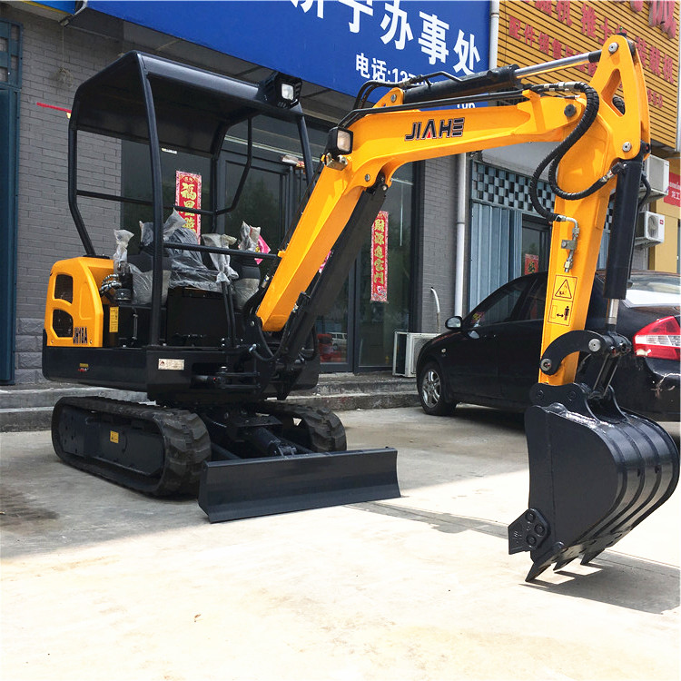 國產(chǎn)履帶式挖掘機(jī)JH-18