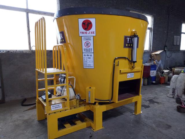 銀河牛羊立式TMR飼料攪拌機(jī)