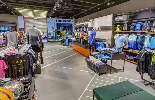 NIKE專賣店混凝土密封固化劑-商業(yè)地坪訂制空間