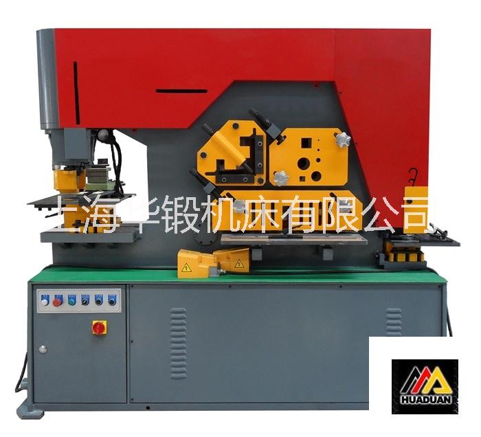 雙連動(dòng)聯(lián)合沖剪機(jī)兩個(gè)主電機(jī)控制同時(shí)運(yùn)作多功能液壓沖剪機(jī)紅色款多工位工作效率高