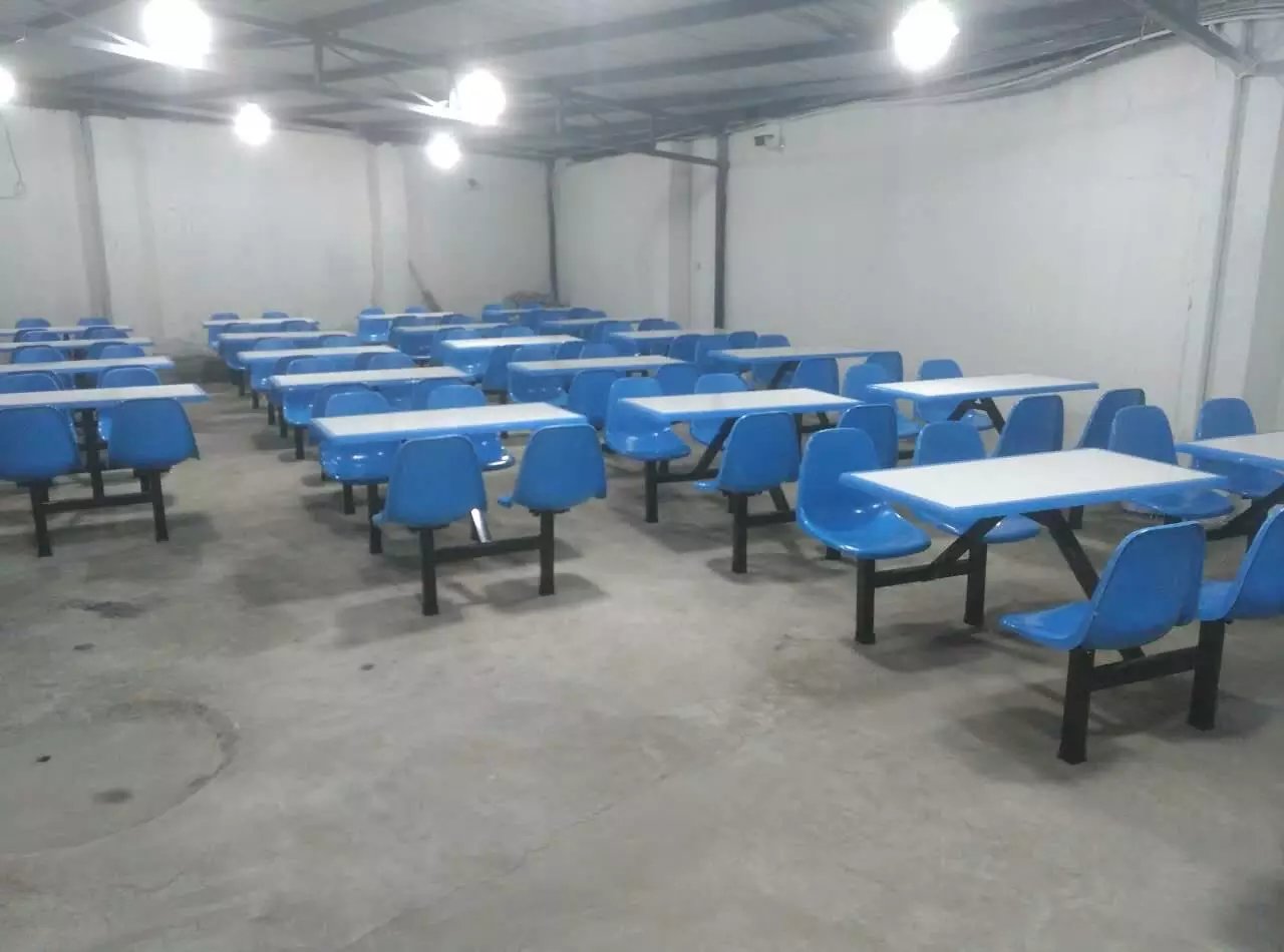 武漢信睦電動(dòng)餐桌廠快餐桌椅批發(fā)出售