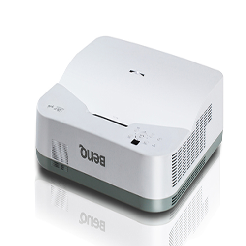 明基BENQ LW81CUST適合會(huì)議室使用超短焦激光投影機(jī)
