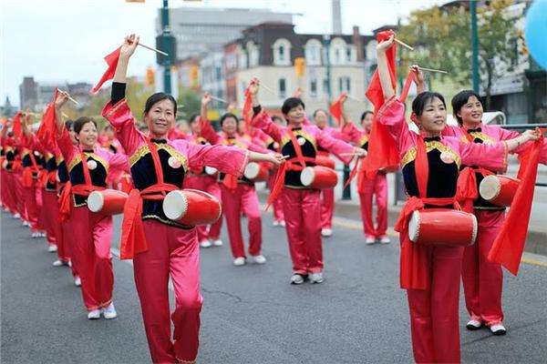 武漢腰鼓隊，腰鼓隊，漢口腰鼓隊，