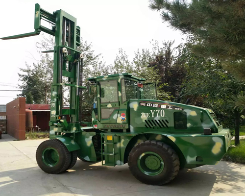 叉磚叉車 叉磚四驅(qū)叉車